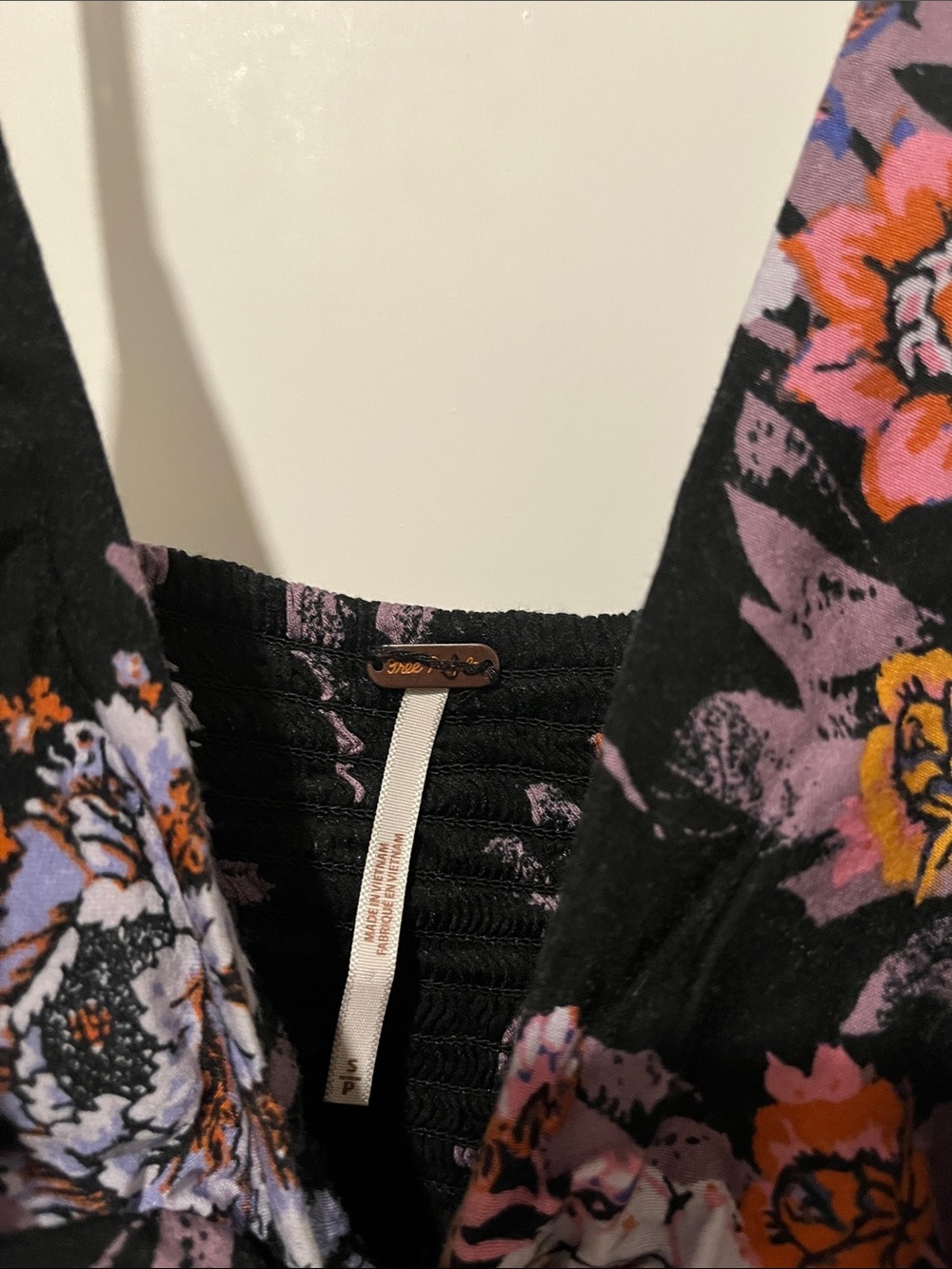 Free People Happy Heart Black V-Neck Floral Design Mini Dress Boho Festival - Picture 8 of 13